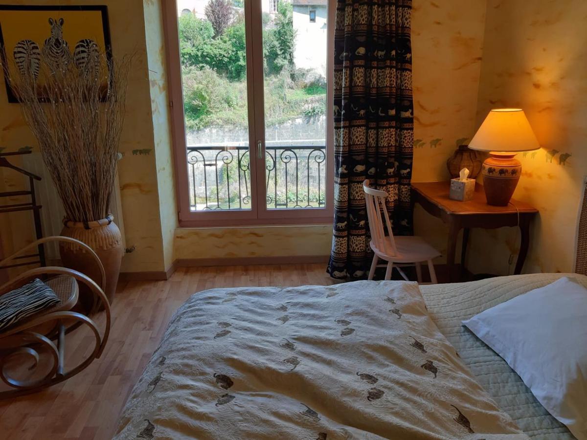 Au Fil De Lods Bed & Breakfast ภายนอก รูปภาพ
