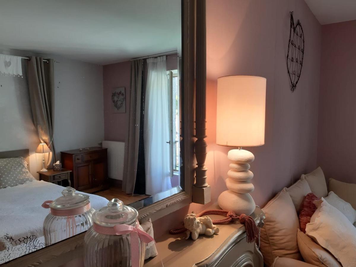 Au Fil De Lods Bed & Breakfast ภายนอก รูปภาพ