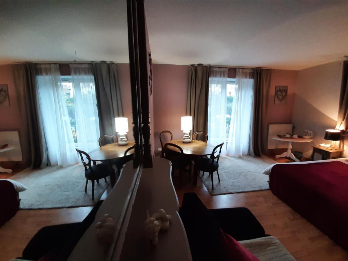 Au Fil De Lods Bed & Breakfast ภายนอก รูปภาพ