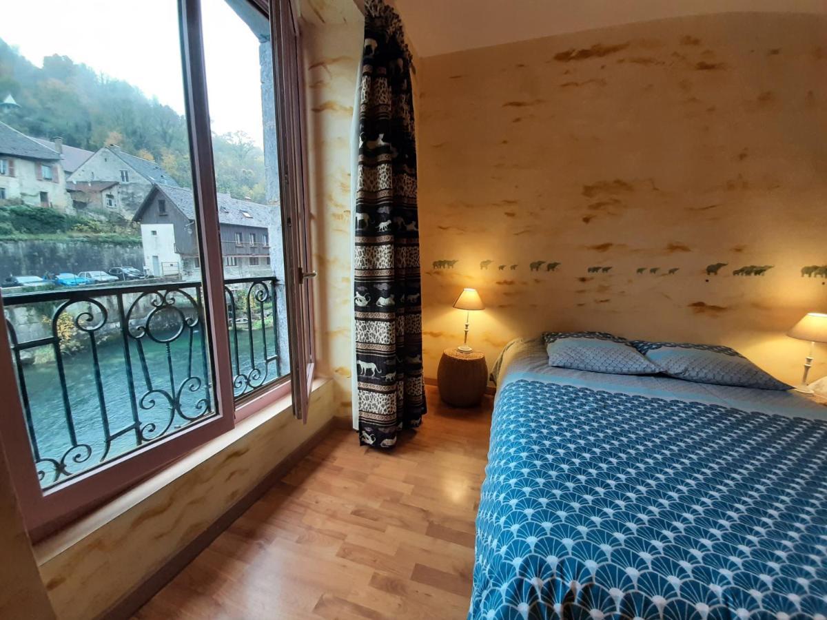 Au Fil De Lods Bed & Breakfast ภายนอก รูปภาพ